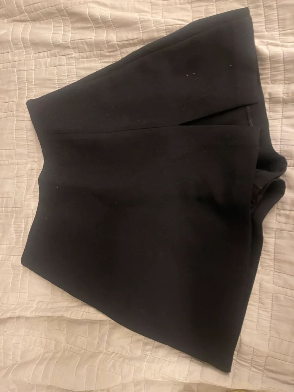 Short saia preto marca Zara - tamanho P 