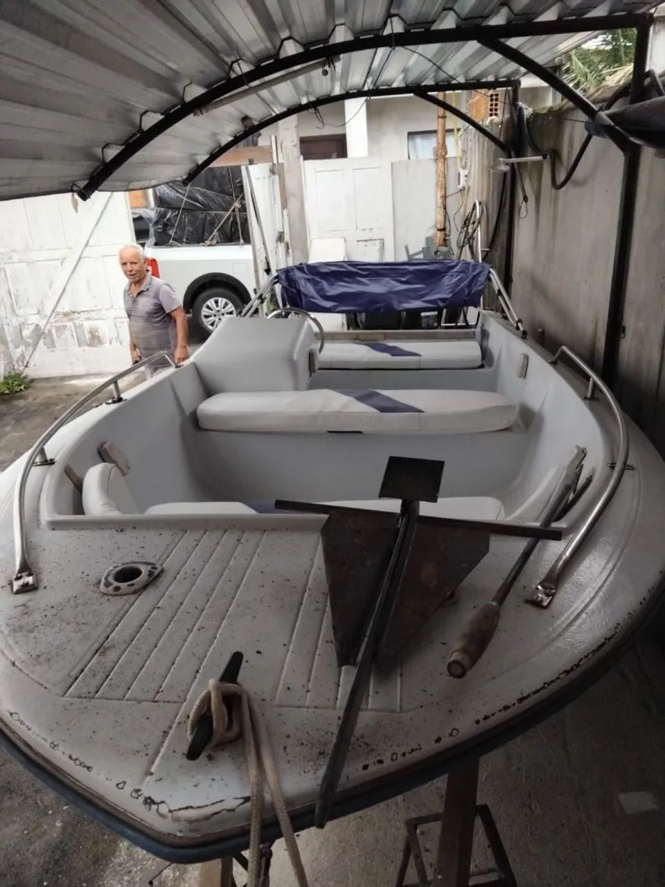VENDO lancha 16ps