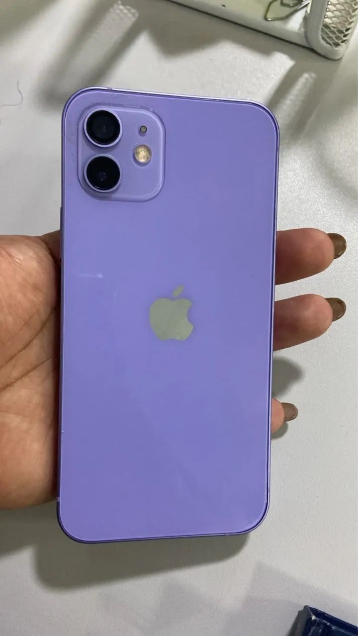 Vende-se iPhone 12 128GB Lilás - Foto 2