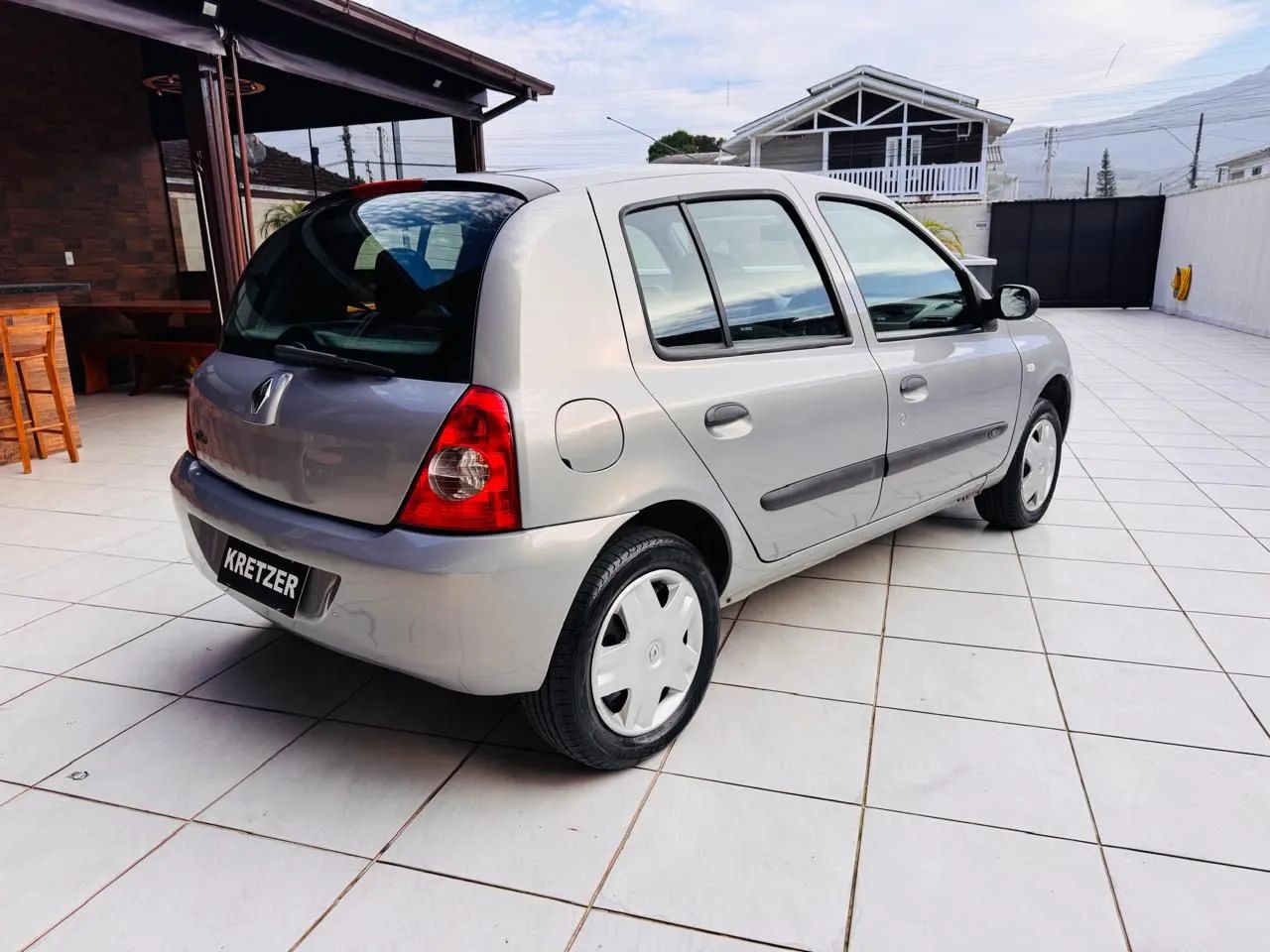 Renault Clio Campus Hi-flex 1.0 16V 5P 2009 - Foto 2