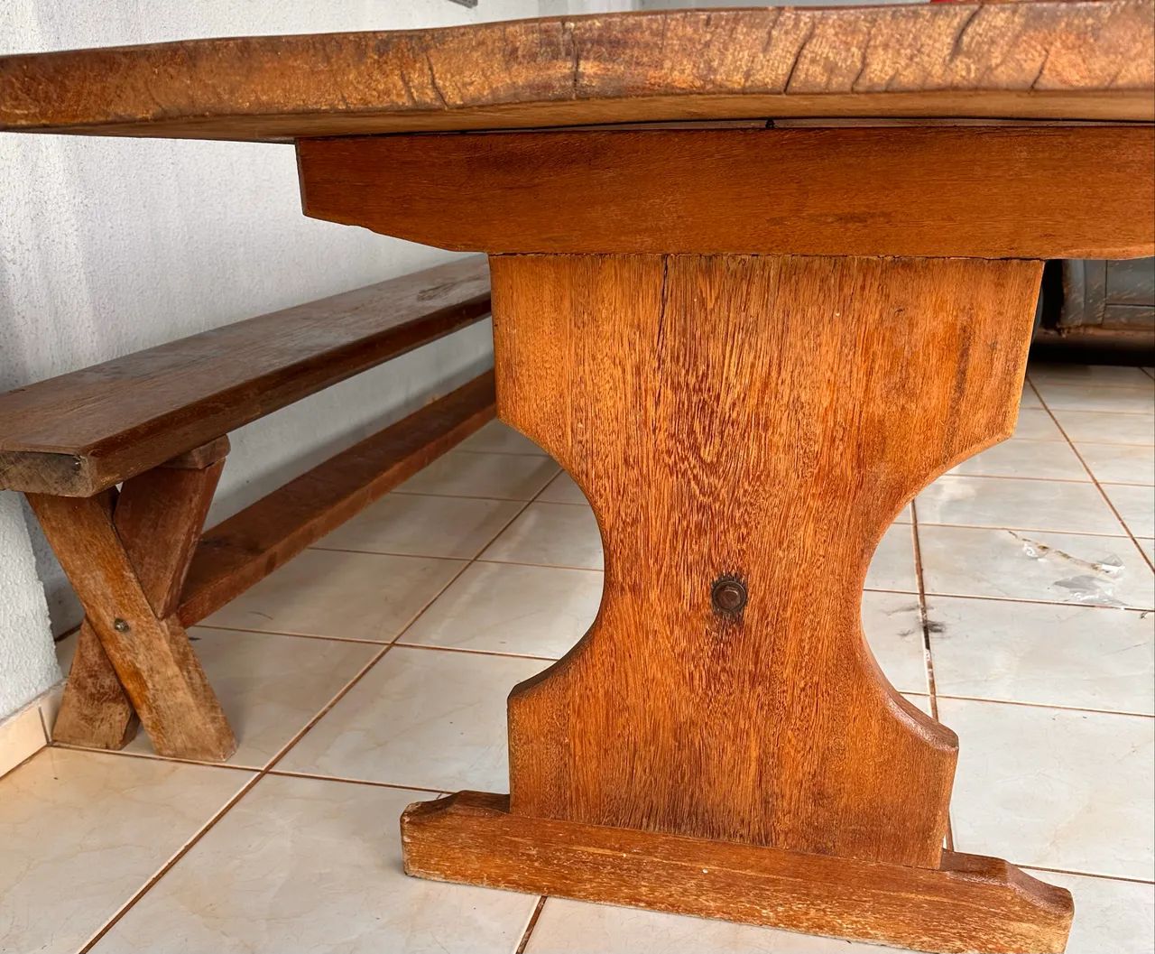 Mesa de madeira maciça  - Foto 3
