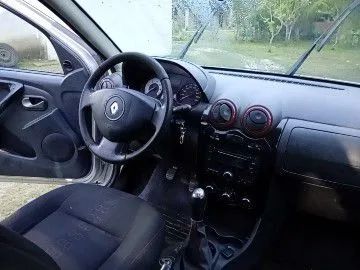 Renault Sandero 2013