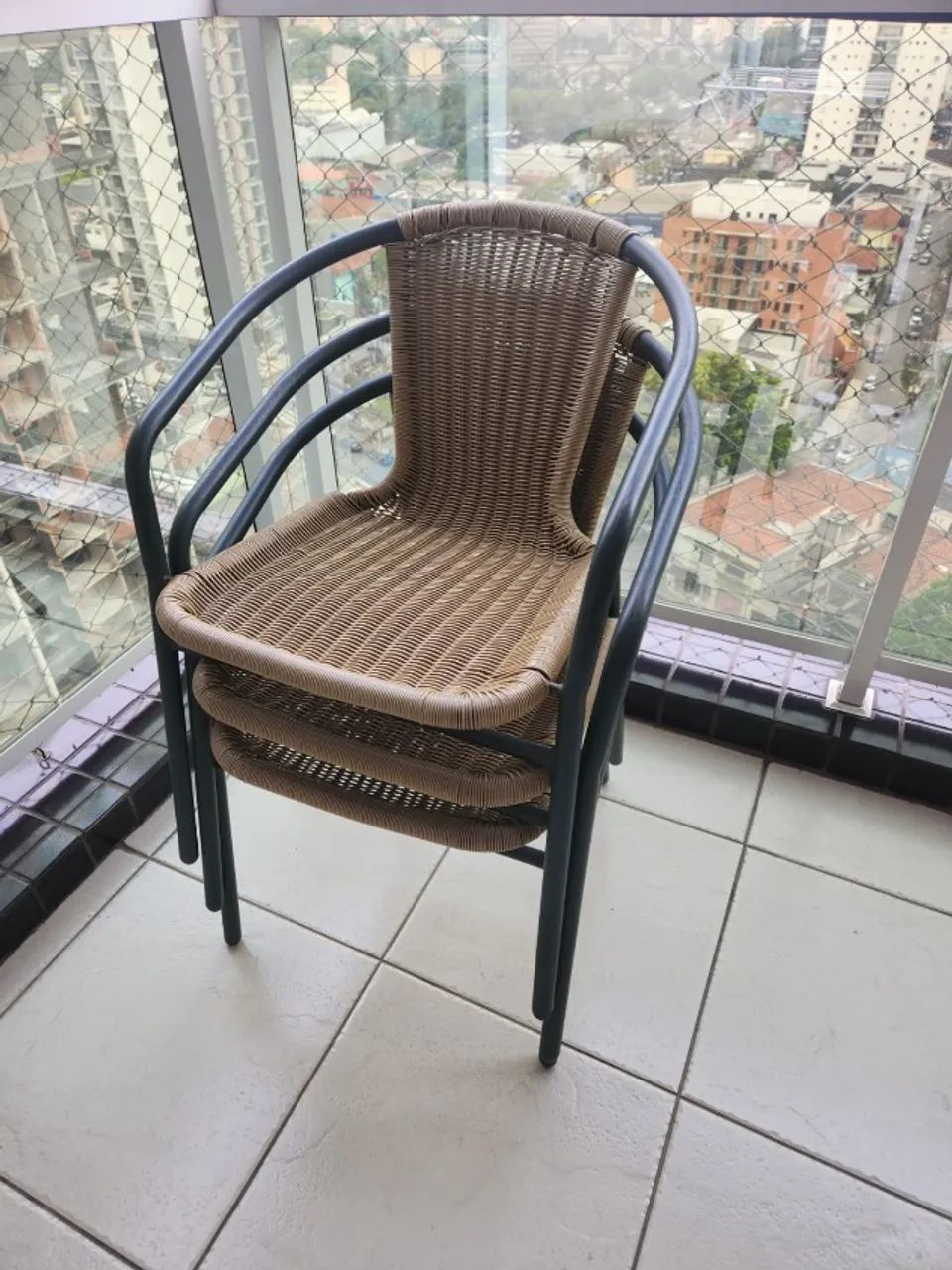 3 Cadeiras Aço e Fibra Sintética