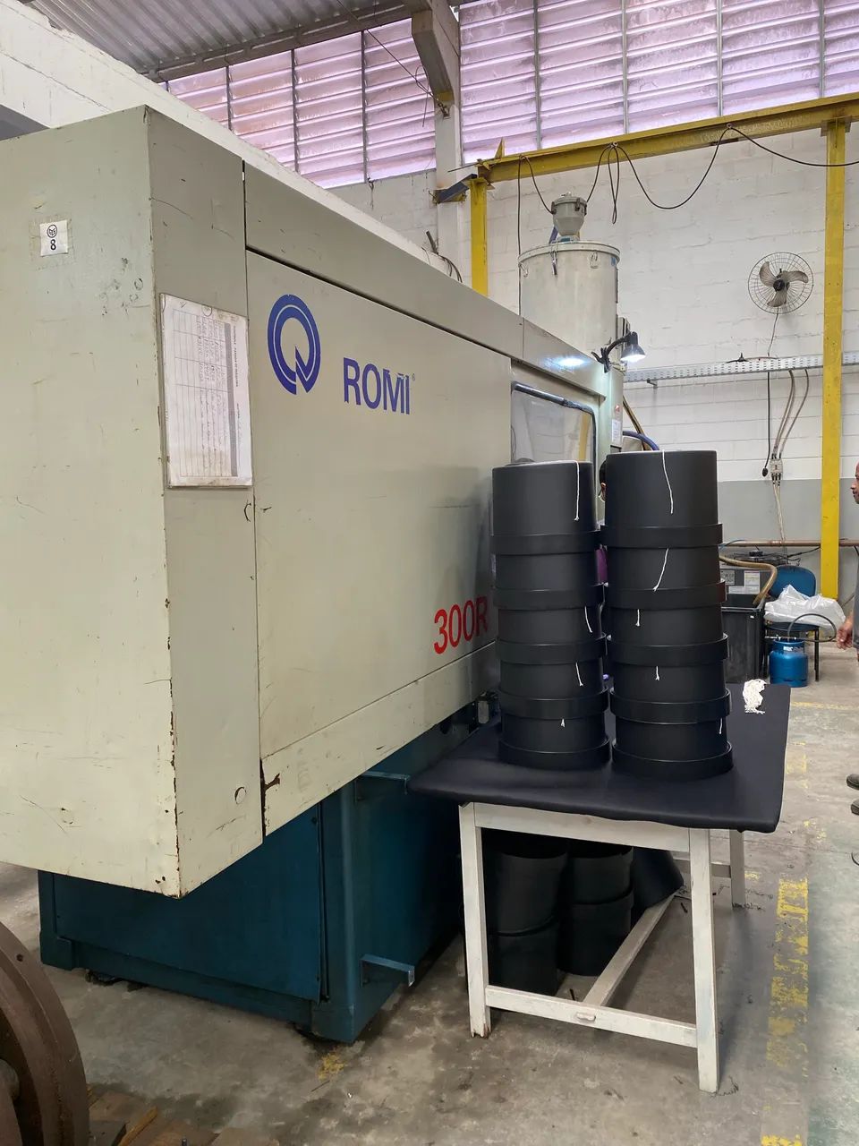 Injetora Romi 300T