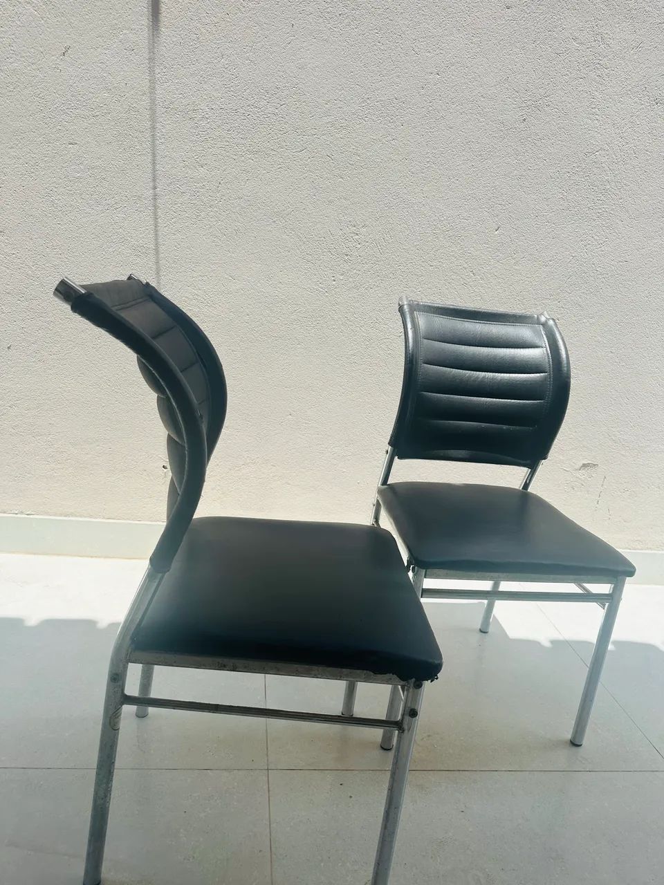 Oito cadeiras usadas em bom estado!!  - Foto 3