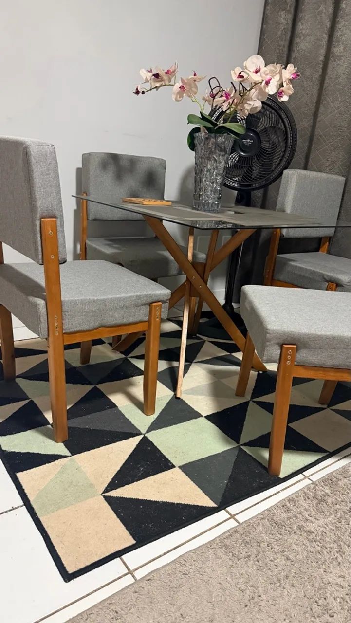 Sofá e jogo de mesa  - Foto 3