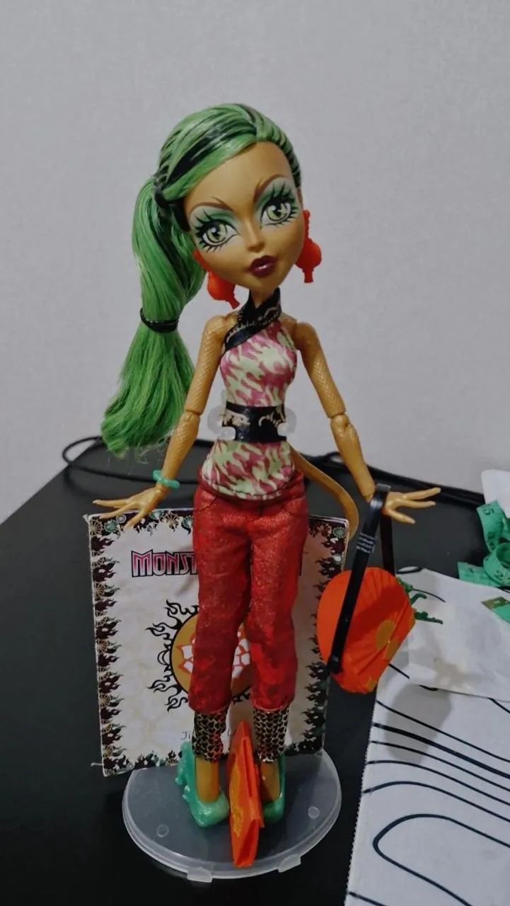 LOTE MONSTER HIGH 4 BONECAS  - Foto 4