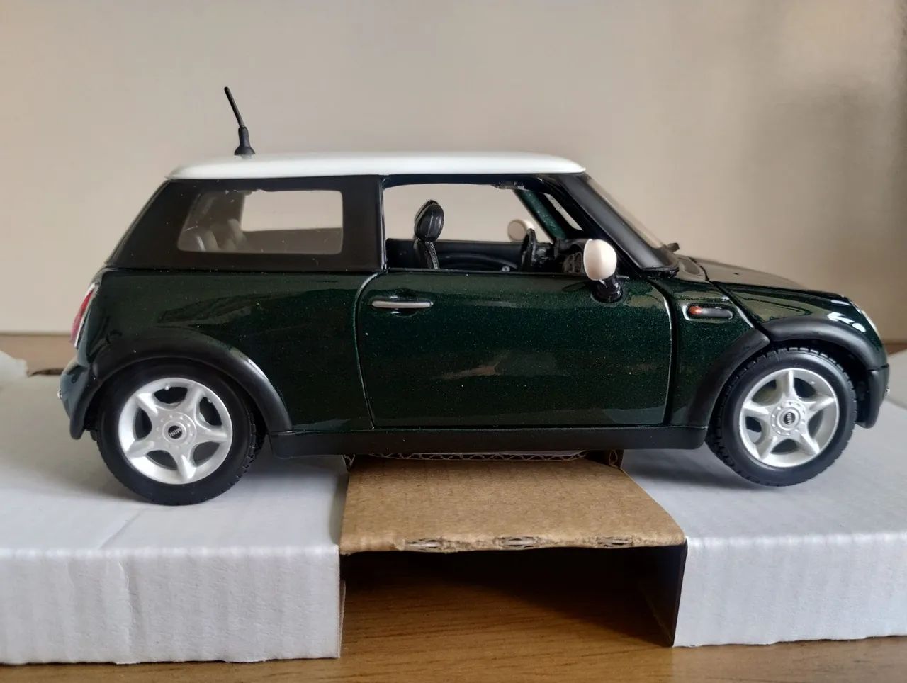 Miniatura mini cooper 1/24 maisto - Foto 5