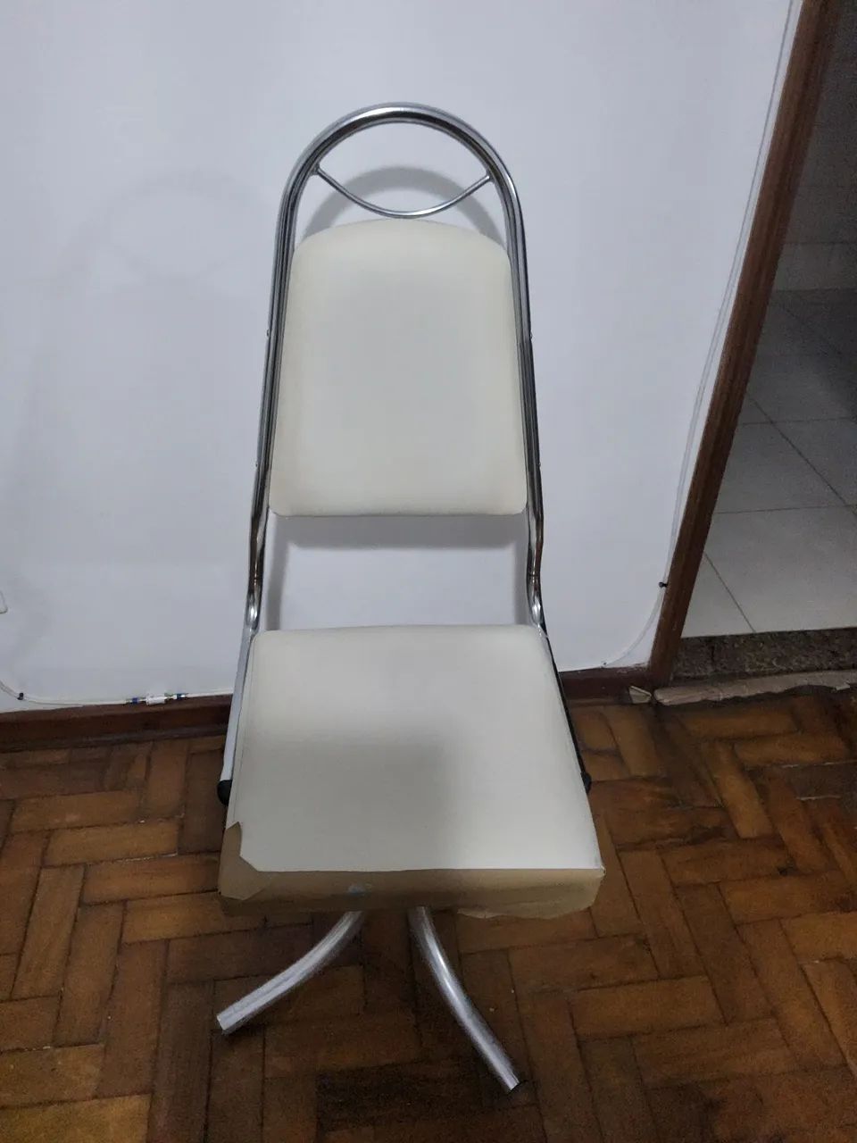 Mesa oval vintage extensivel e 6 cadeiras - Foto 5