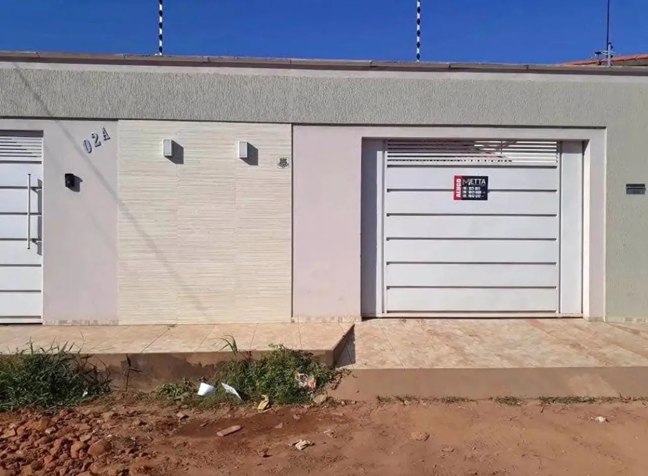 VENDE-SE CASA NA VILA NOVA 