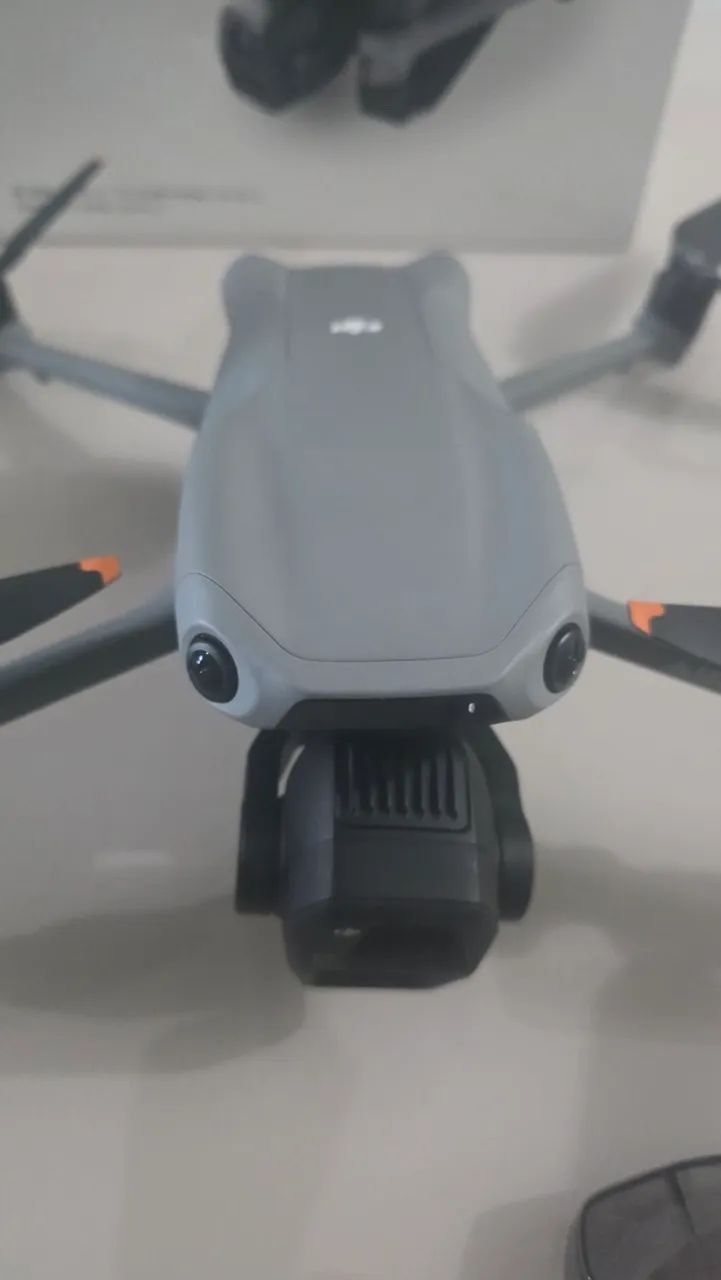 DRONE DJI AIR 3S COM KIT FLY MORE COMBO E RADIO COM TELA - Foto 3