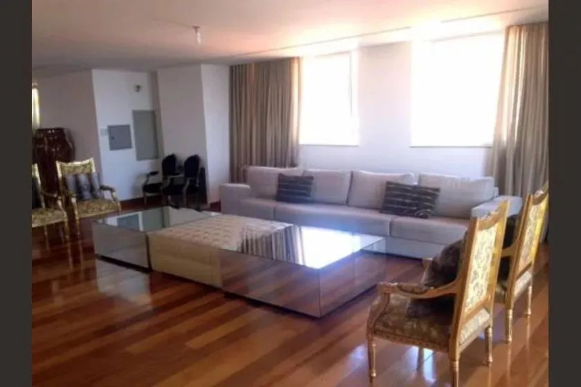 Casa à Venda - Mangabeiras, 4 Quartos, 1000 m2