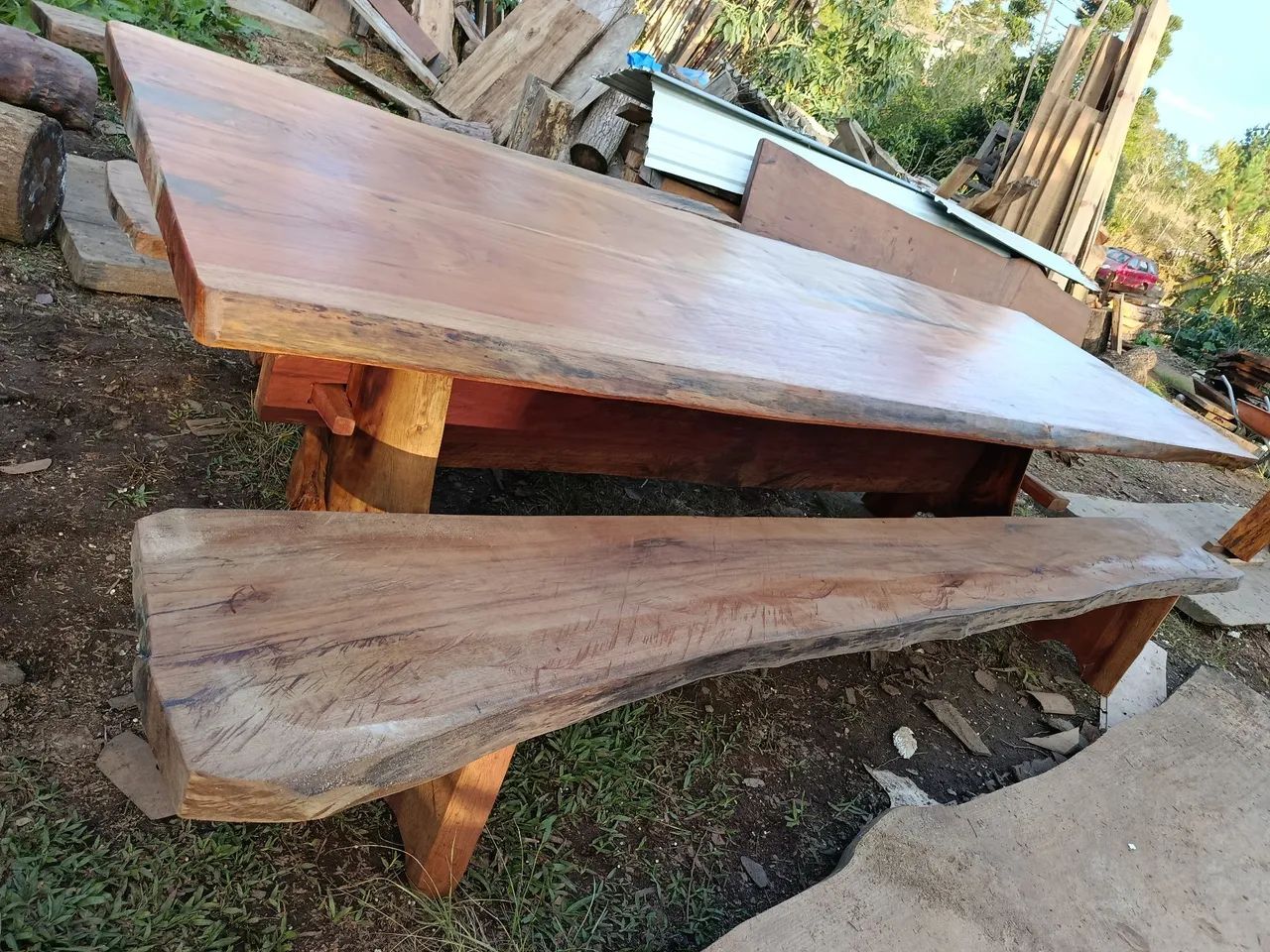 Mesa grande de madeira 