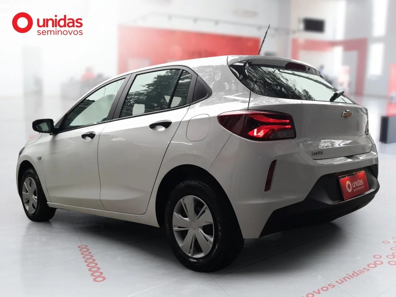 Chevrolet Onix Hatch 1.0 12V Flex Mec. 4P, foto 5 de 16