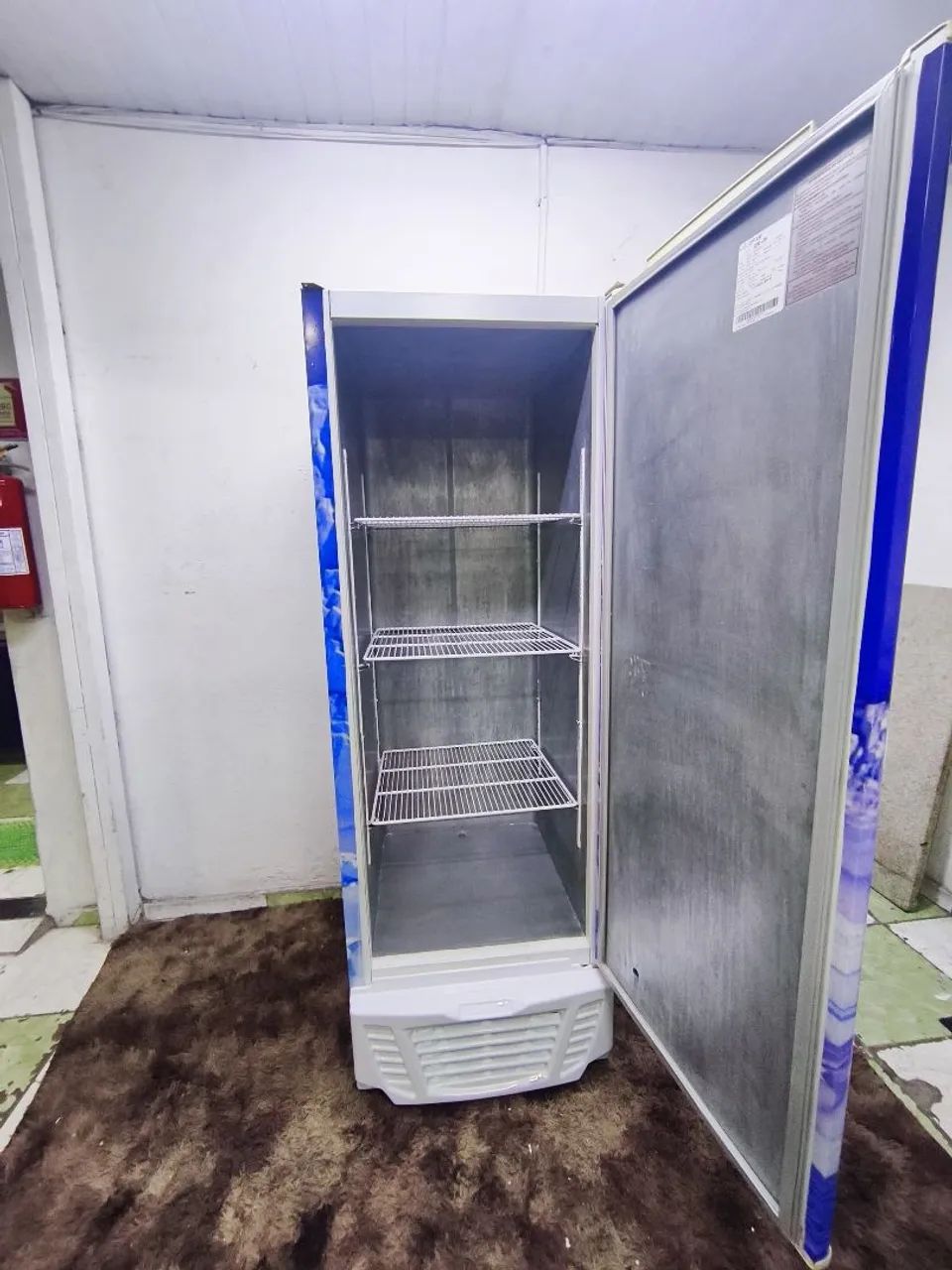 Freezer Vertical para Gelo e Alimentos Congelados  - Foto 2