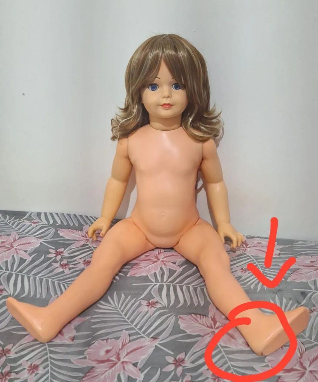 Boneca amiguinha vestido xadrez com renda - Foto 5