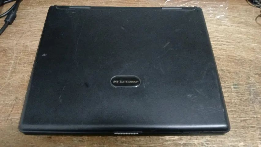 Notebook Antigo ( Com defeito ) - Foto 3