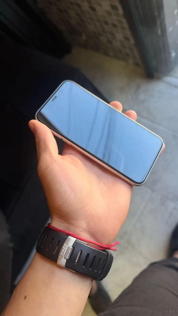iPhone XR 64gb