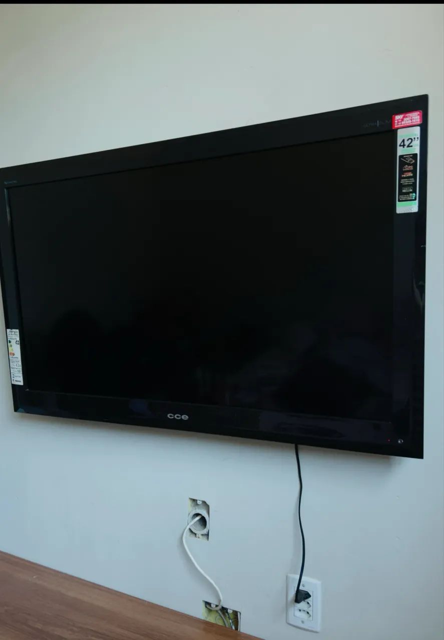 TV Digital CCE 42