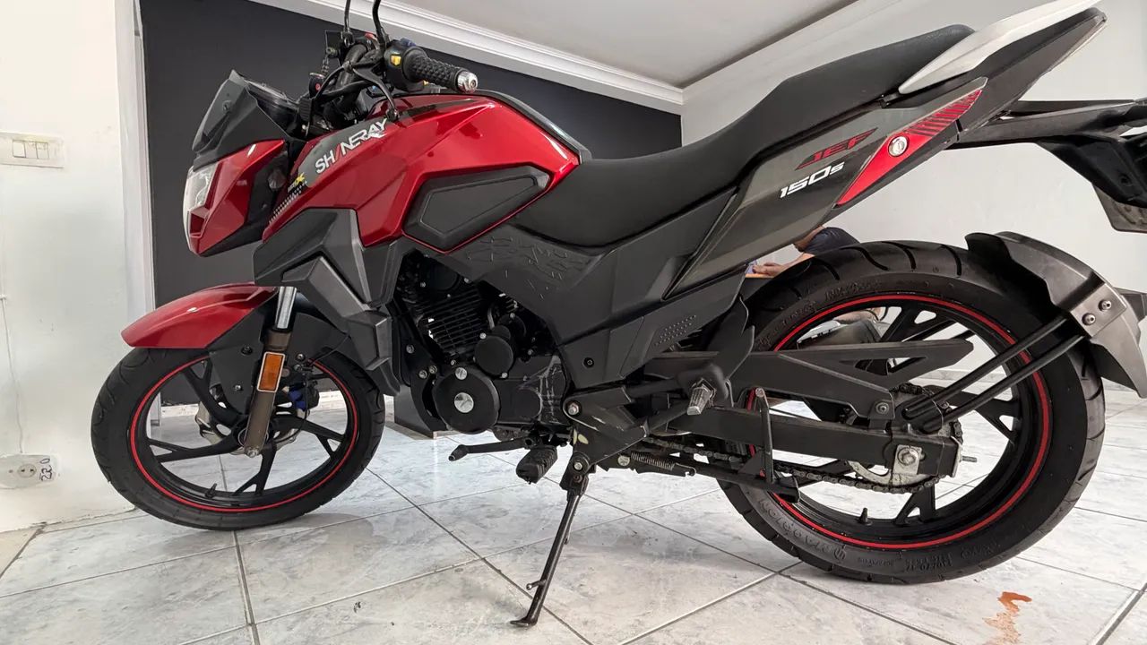 Oportunidade! Moto com baixa Km - Foto 3