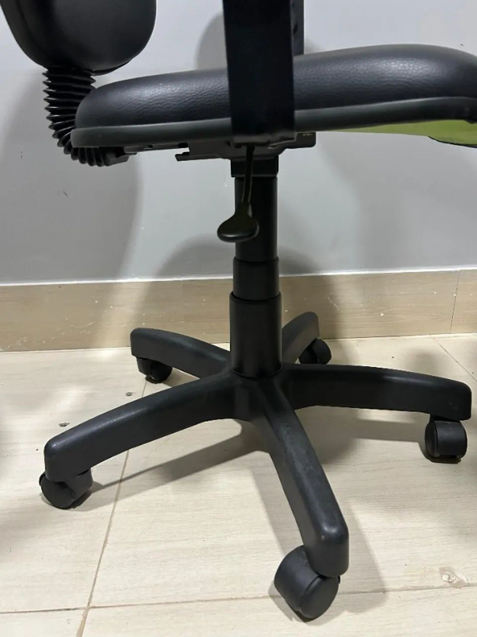 Cadeira de Escritório - Foto 4