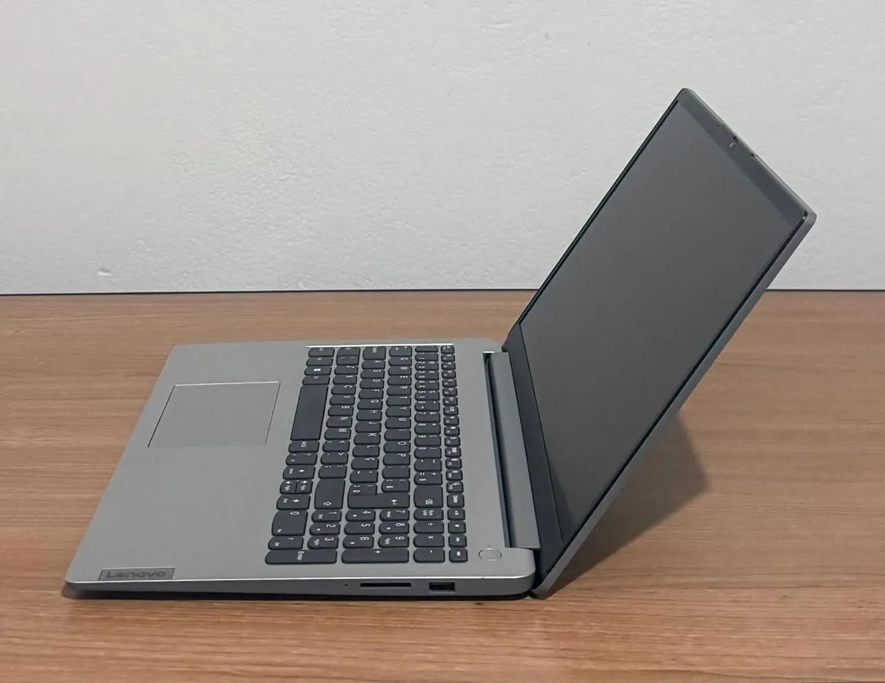 Vendo Notebook Lenovo Ideapad i3  - Foto 5