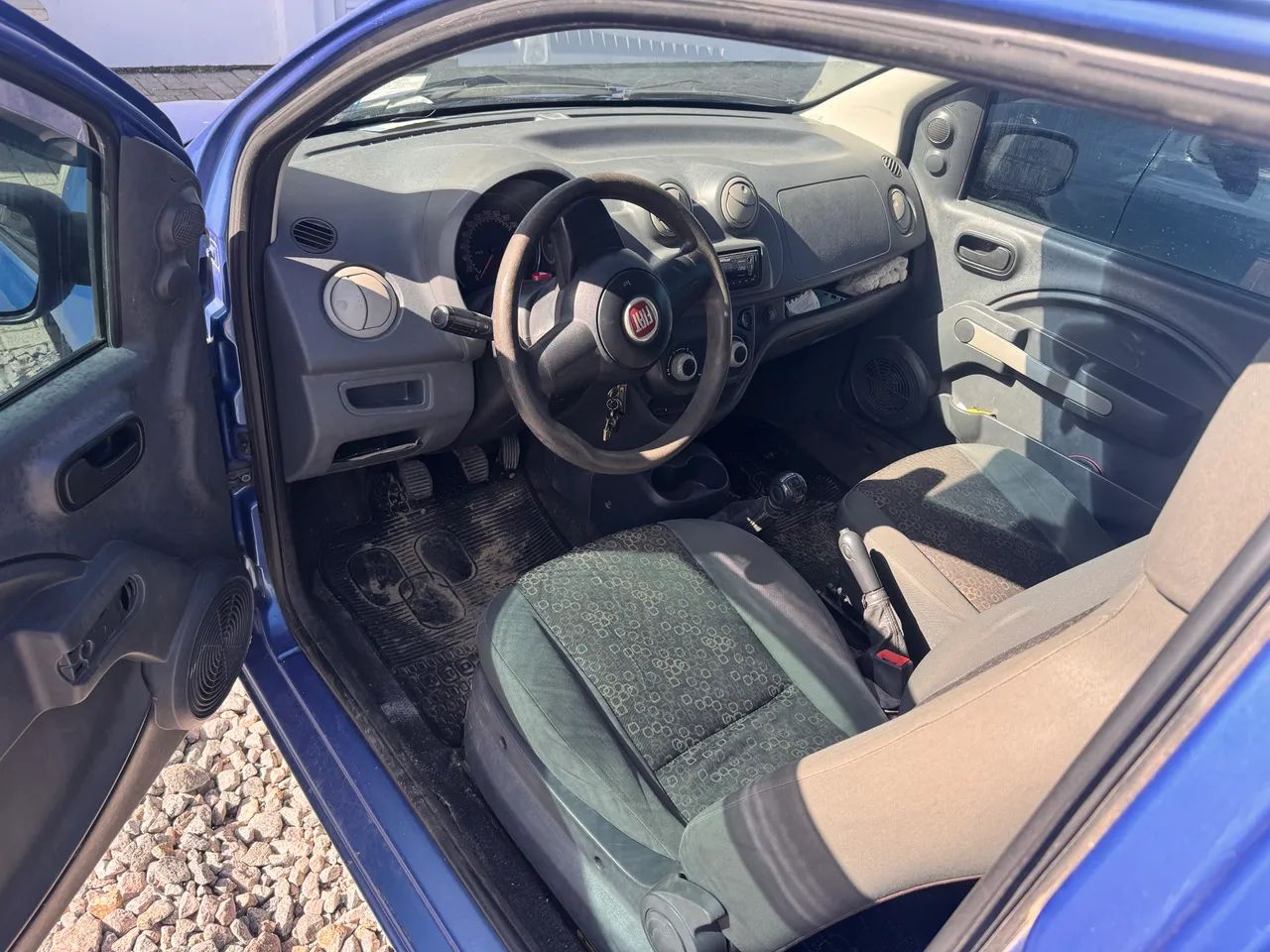 Fiat Uno Vivace 1.0 EVO Fire Flex 8V 3P 2012 - Foto 2