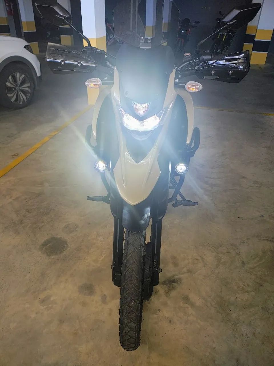 XTZ 250 LANDER - Foto 5