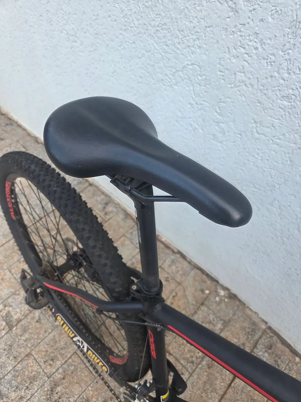 Bicicleta semi nova aro 17 - Foto 4