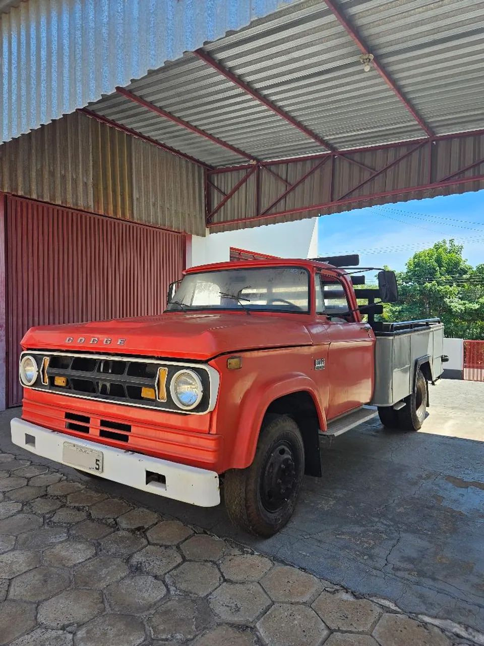 Dodge D400