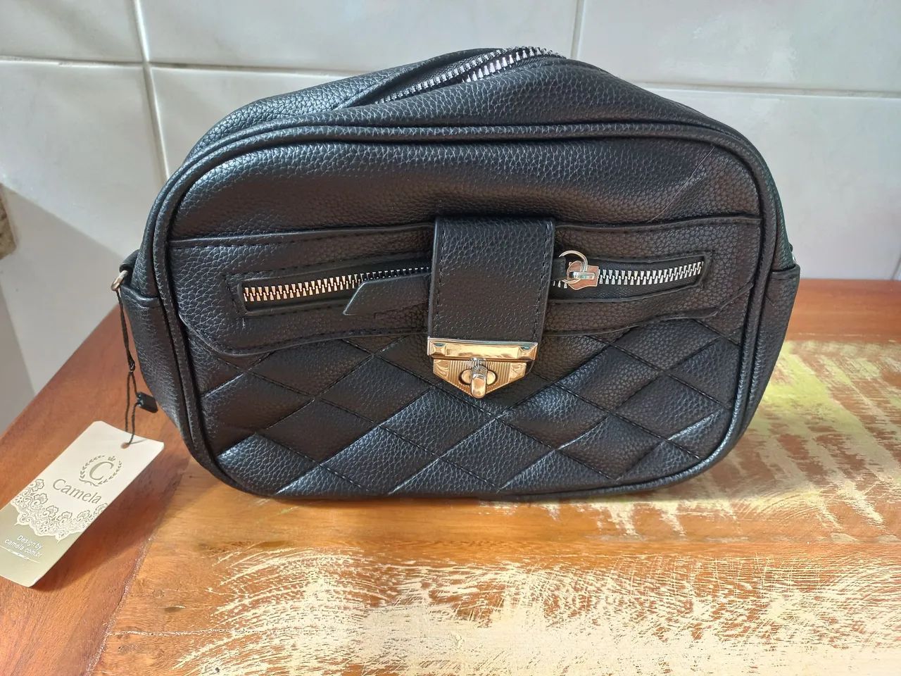Bolsa feminina preta com alça - NOVA