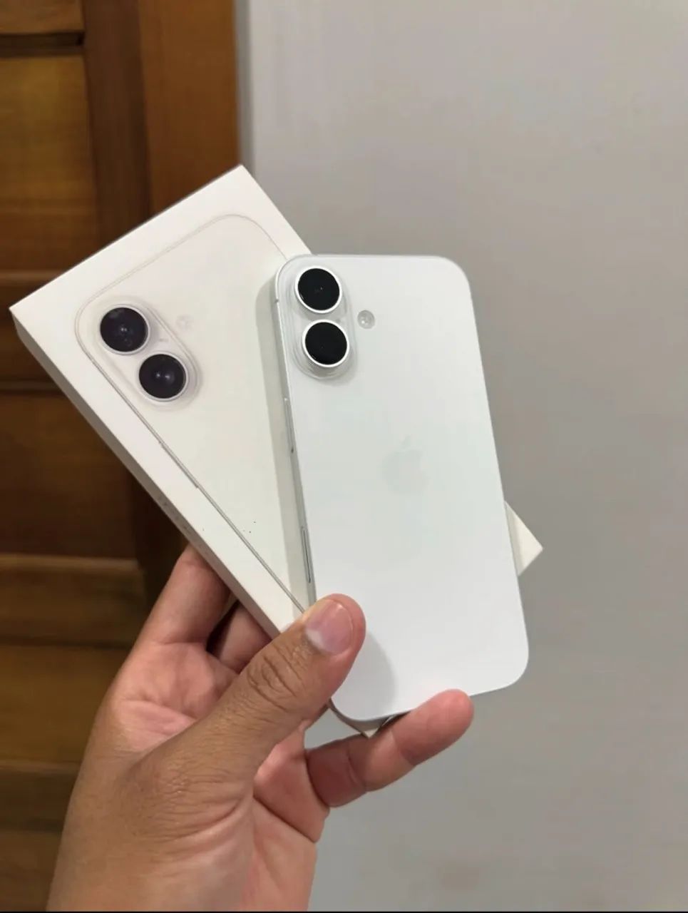 iPhone 16 normal branco 128gb  - Foto 4