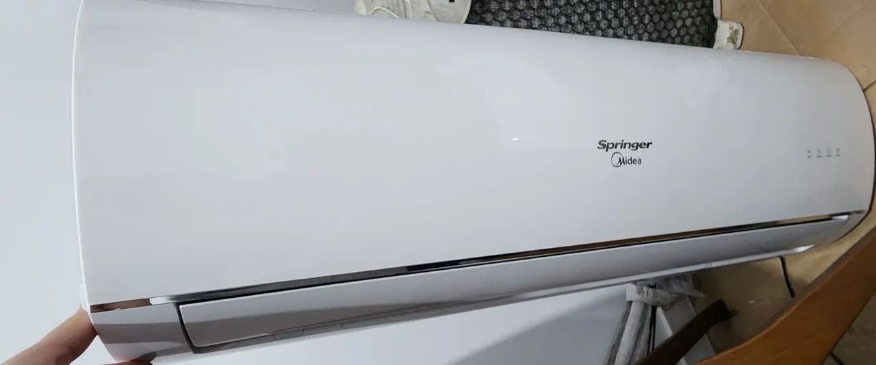 ?Ar-Condicionado Split Midea 12.000 BTUs - 220V (Frio)