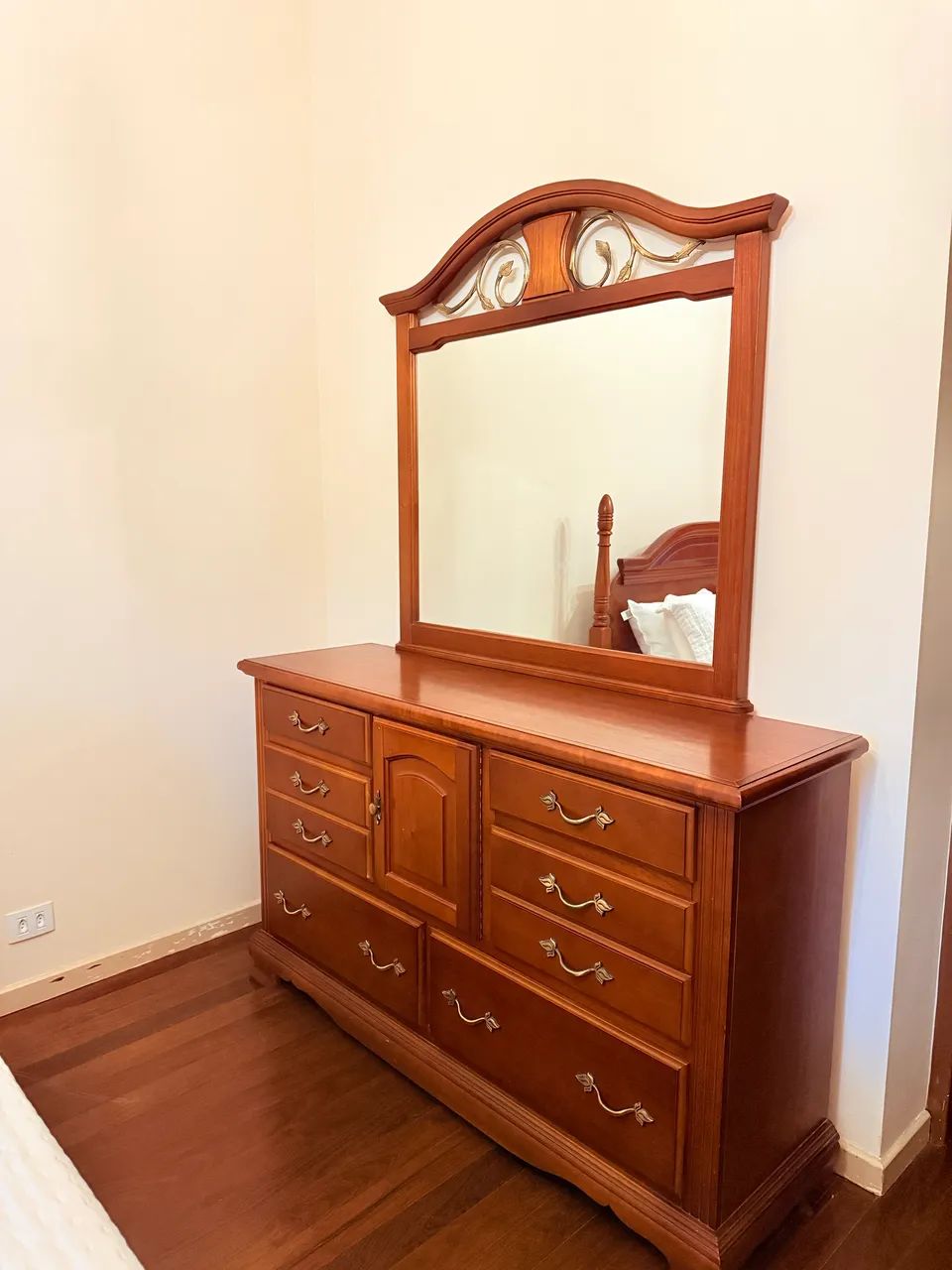 Cama queen e cômoda  - Foto 4
