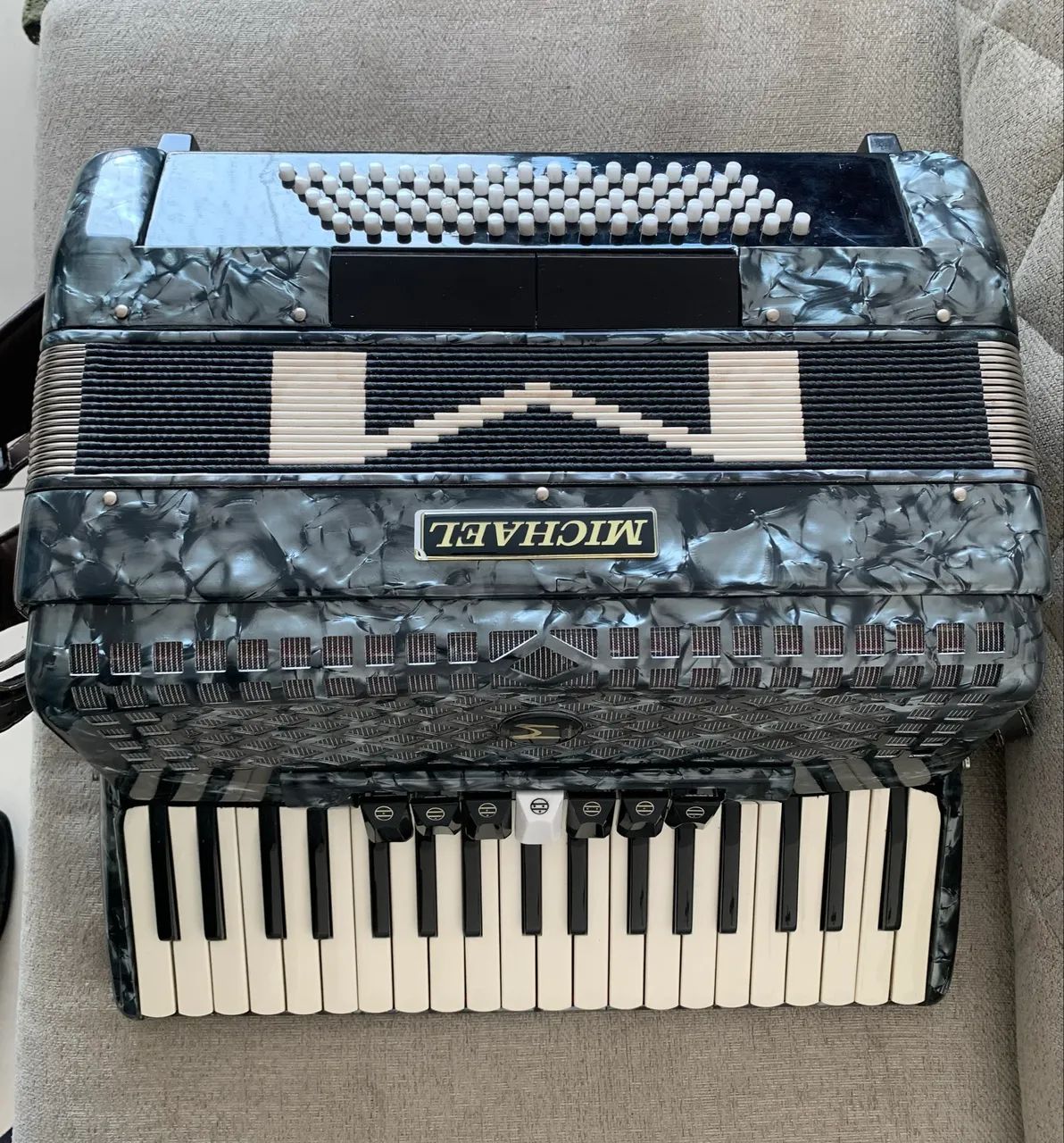 Acordeon Michael 80 baixos  - Foto 4