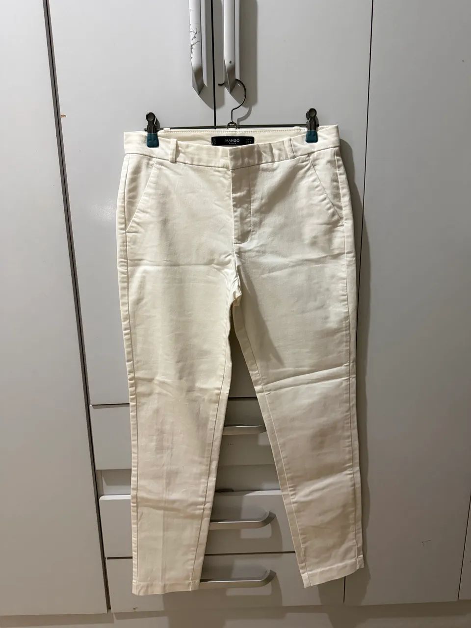 Calça branca MANGO