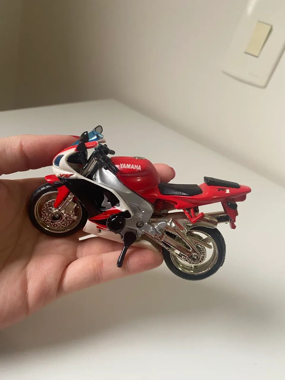 Miniatura Yamaha R1 - Foto 4