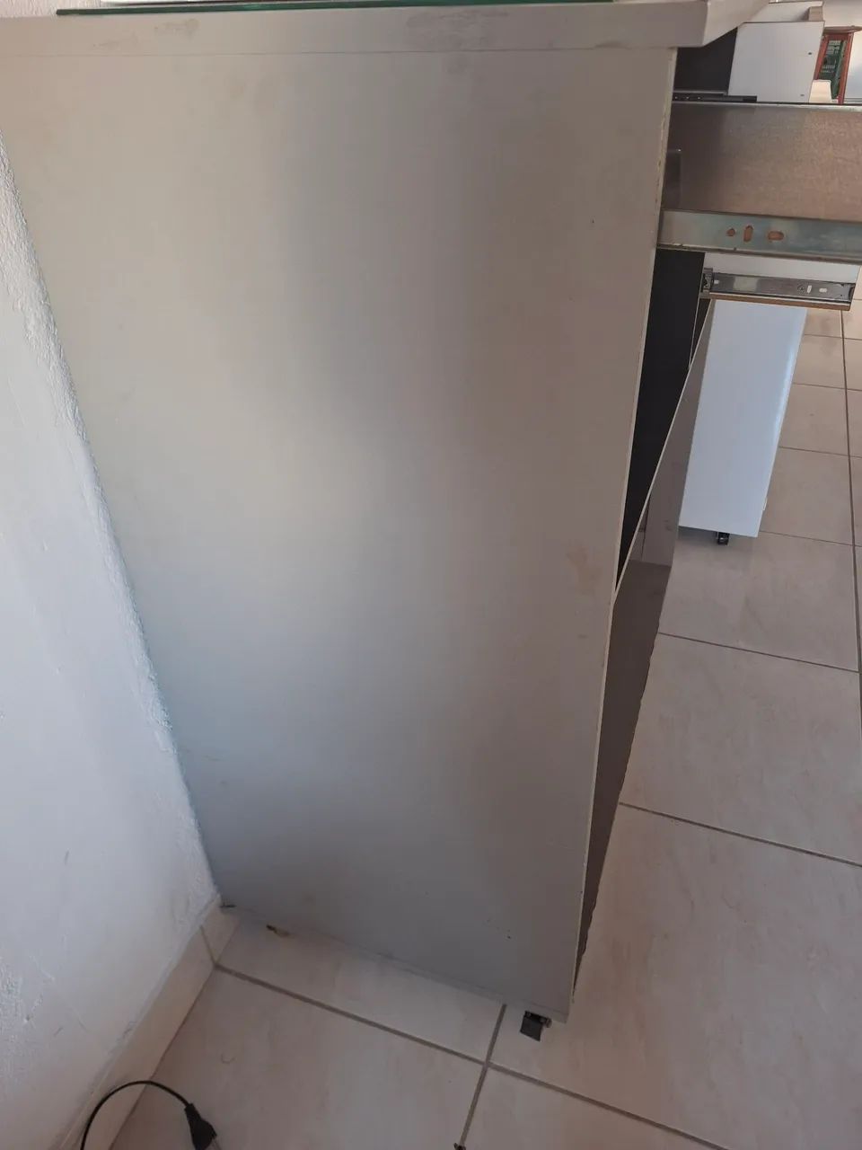 Vendo balcão de loja com rodinhas bem conservado  - Foto 3