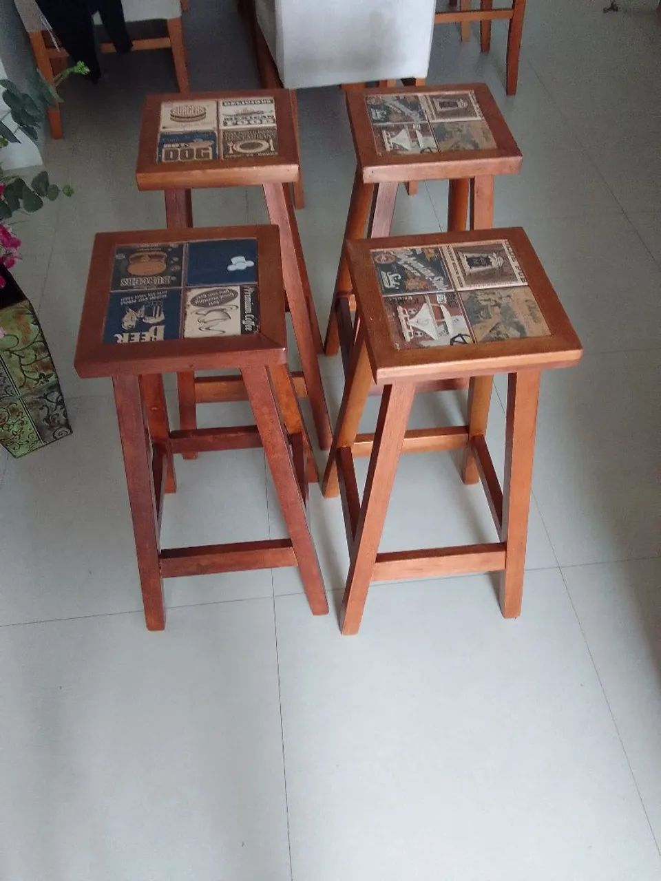 Banquetas madeira. - Foto 4