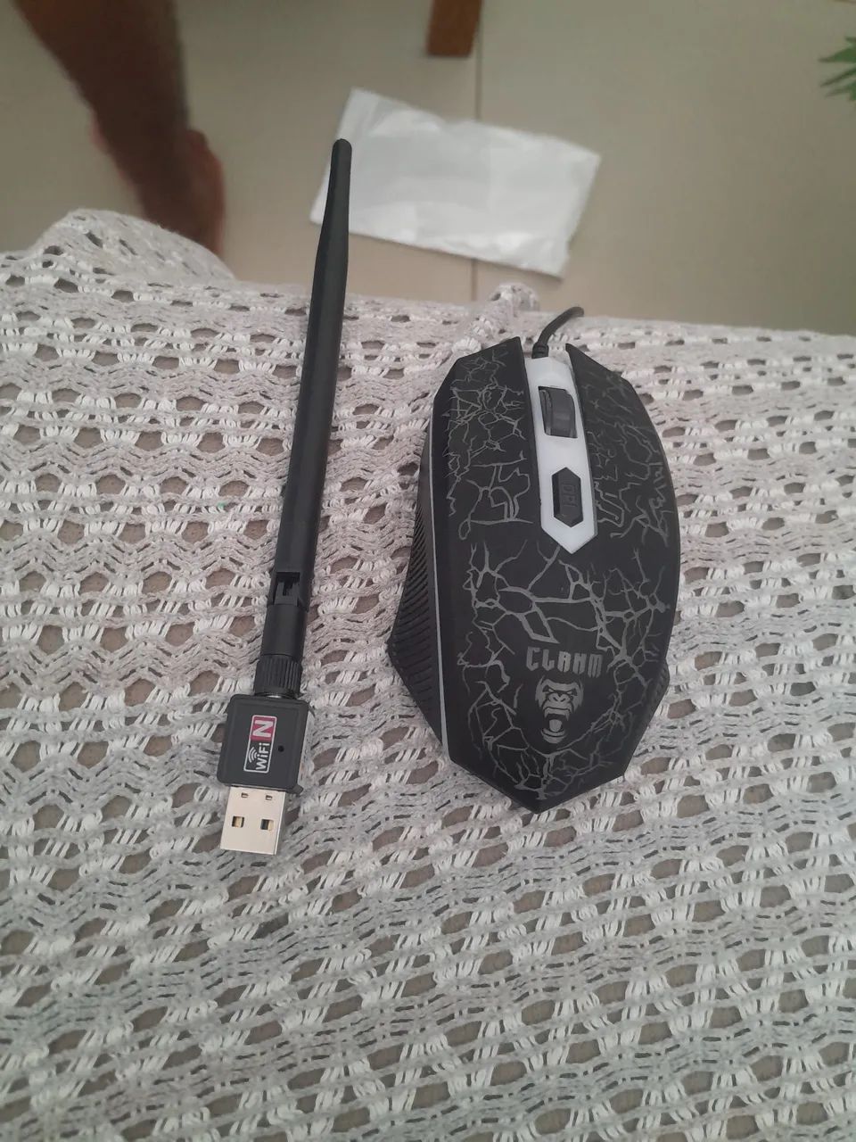 Mouse e antena para internt