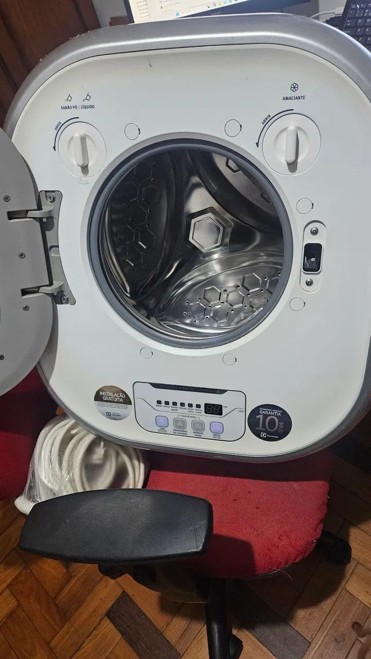 Lavadora mini silent eletrolux parede 3kg - Foto 3