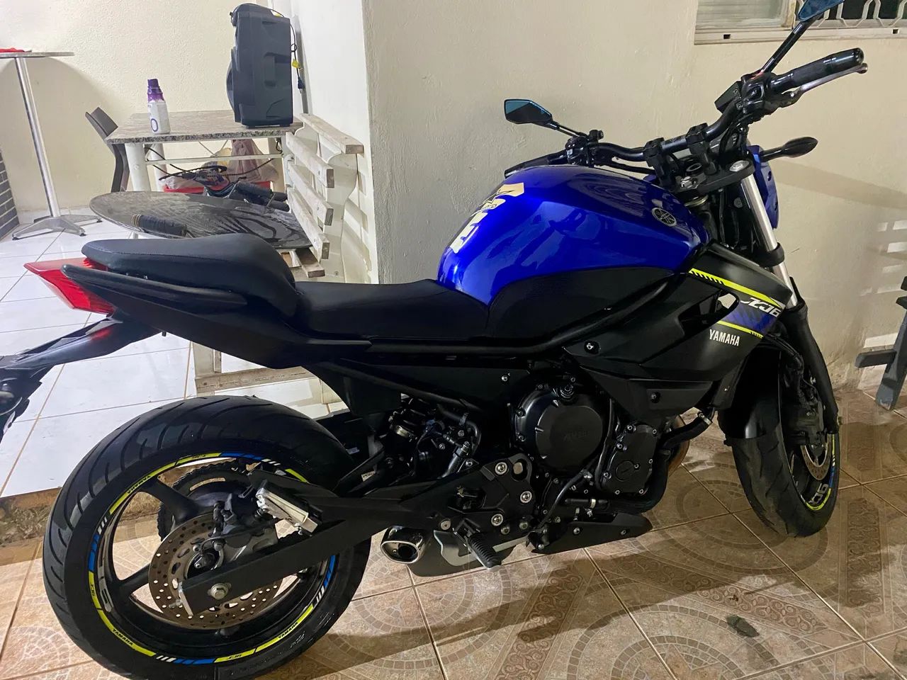 YAMAHA XJ6 2019 - Foto 5