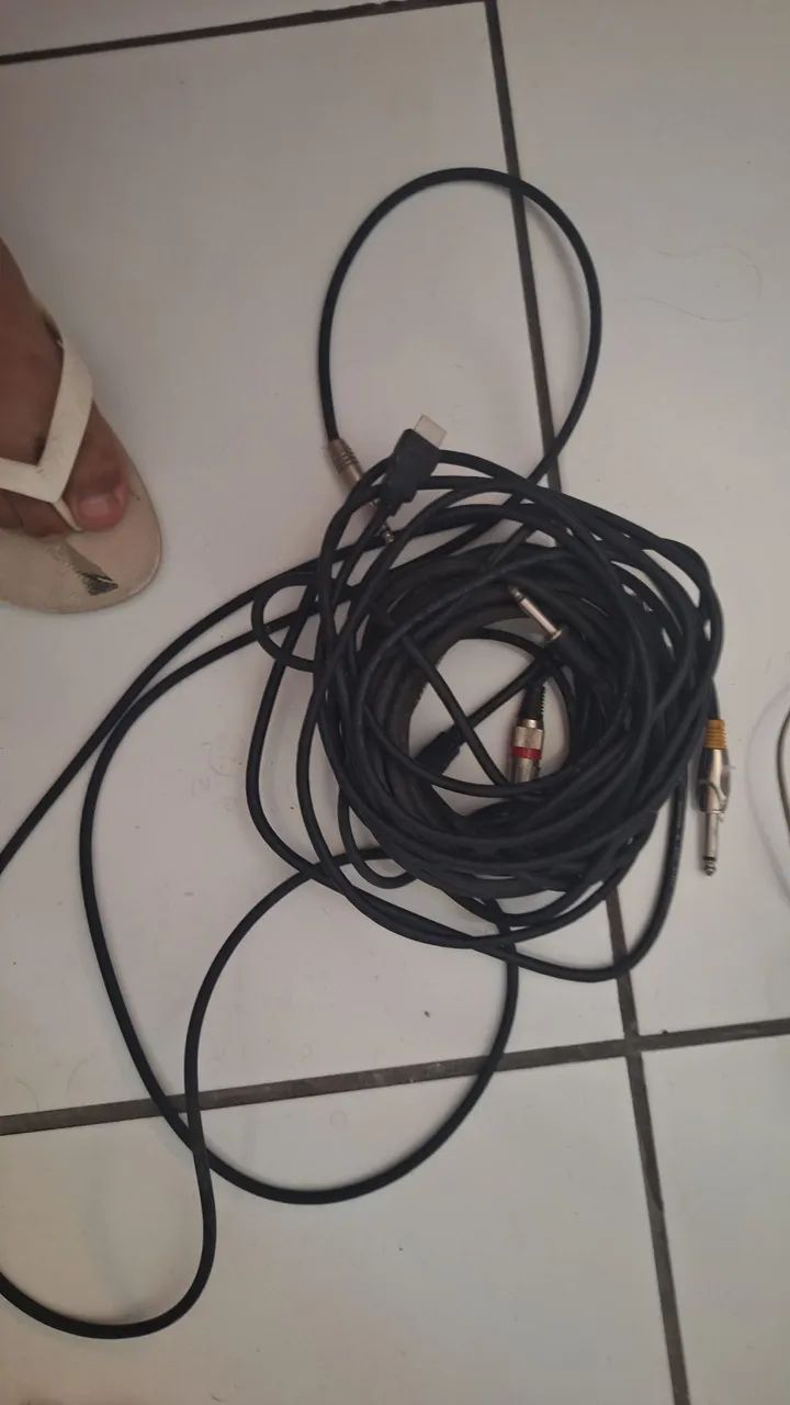 Pedais de guitarra e fonte - Foto 4