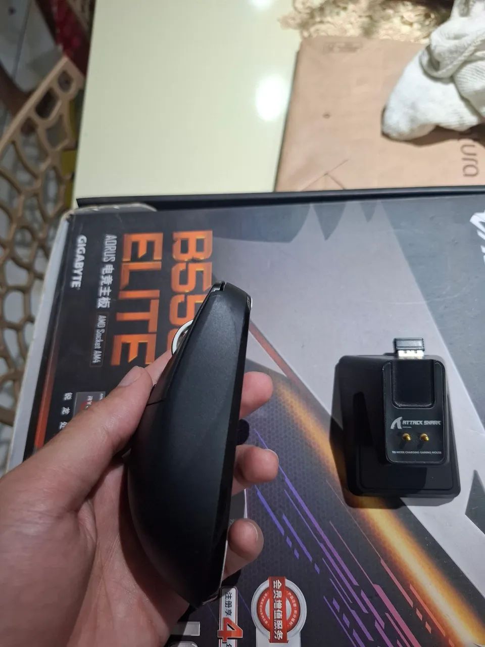 Mouse Attack x6 com dock de carregamento  - Foto 2