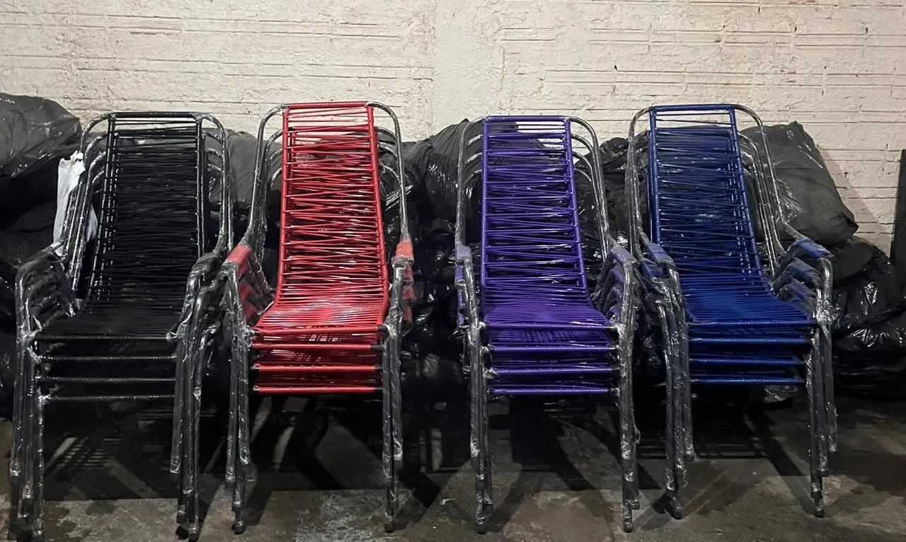 Vendo cadeiras de fibra de pvc