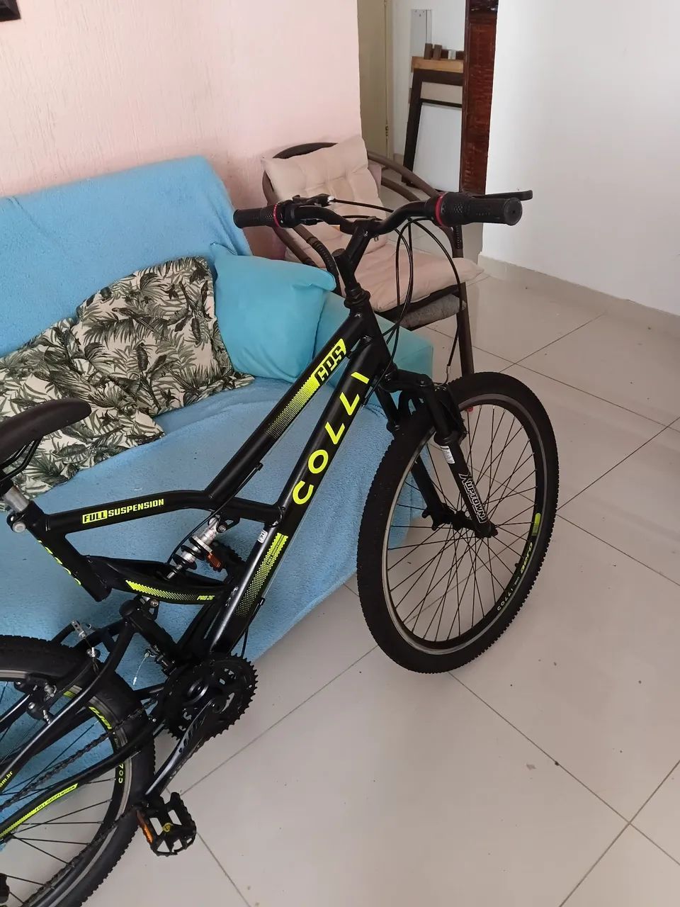 Bicicleta Collin aro 26 semi nova - Foto 3