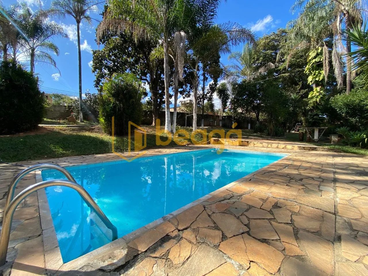 Fazenda / Sítios / Chácaras com 2 quartos à venda em Belo Horizonte