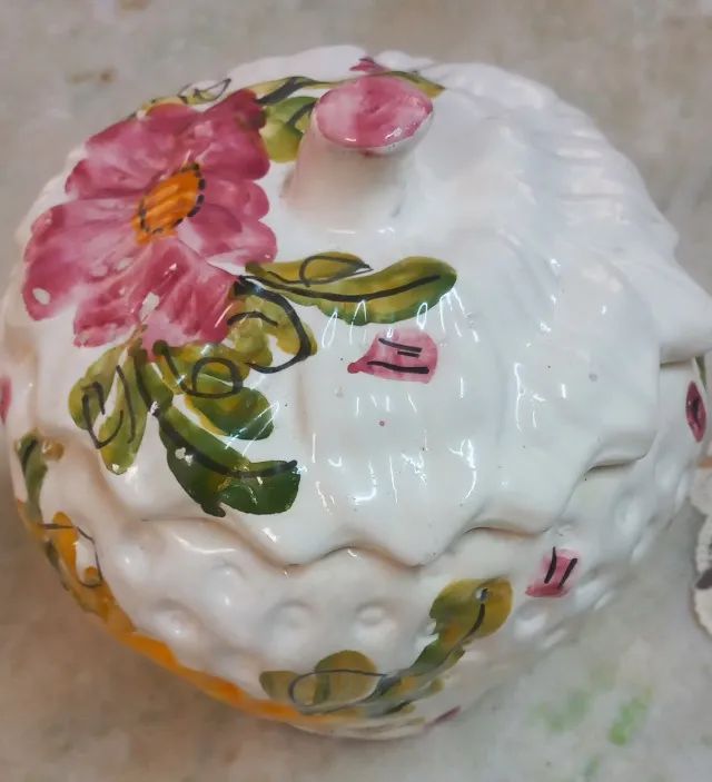 Vaso de porcelana antigo - Colorido - Modelo morango - Foto 3