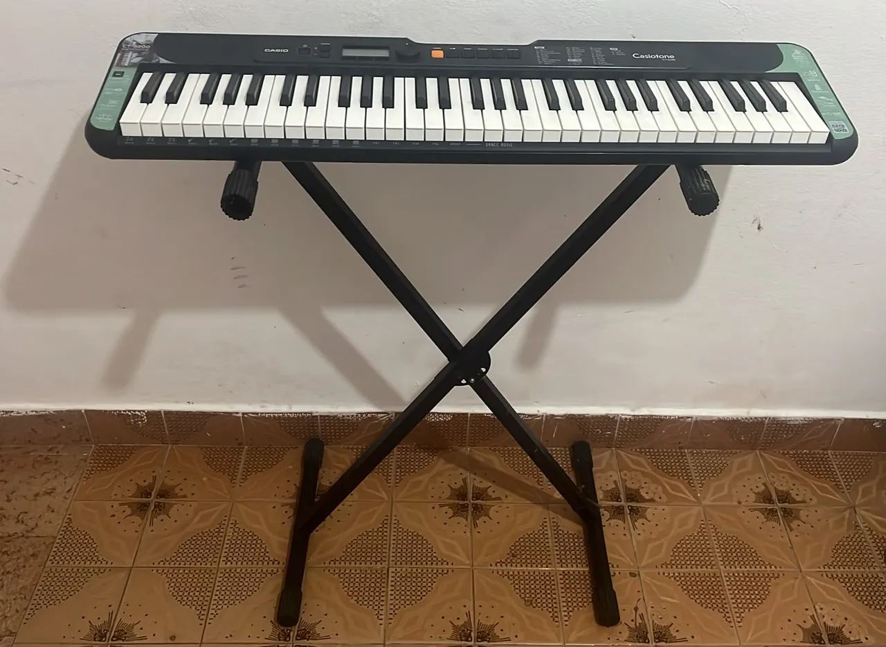 Teclado Casio- CTs200
