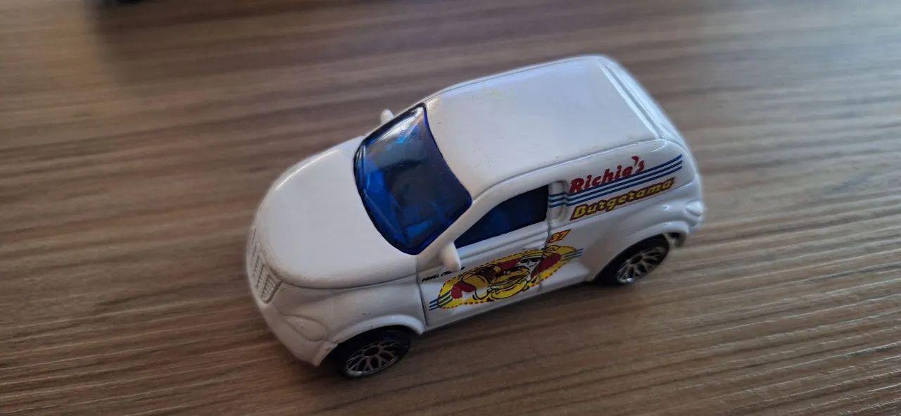 Matchbox Chevrolet Avalanche e Chrysler Panel Cruise. RS 45 cada - Foto 4
